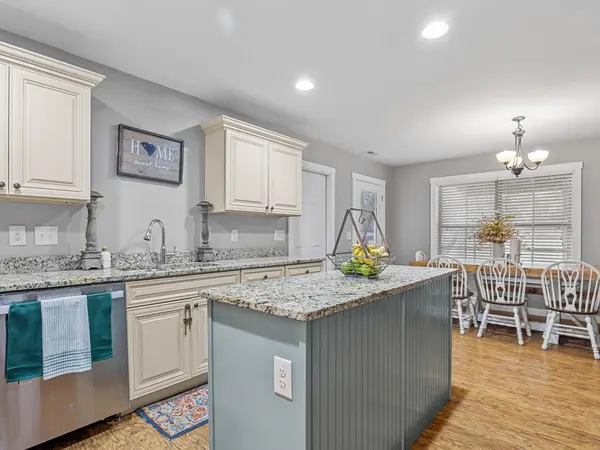 131 Manor House Lane, Chesnee, SC 29323-8237