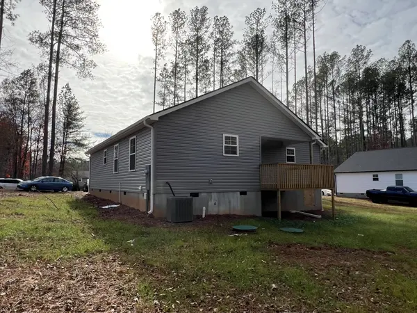 441 Pine Hollow LN, West Union, SC 29696