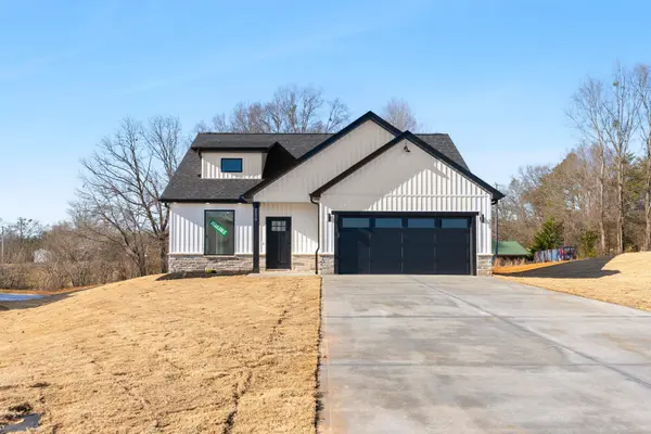 2039 Meadow Glen CT, Chesnee, SC 29323