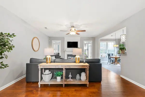 317 Stayman CT, Simpsonville, SC 29681
