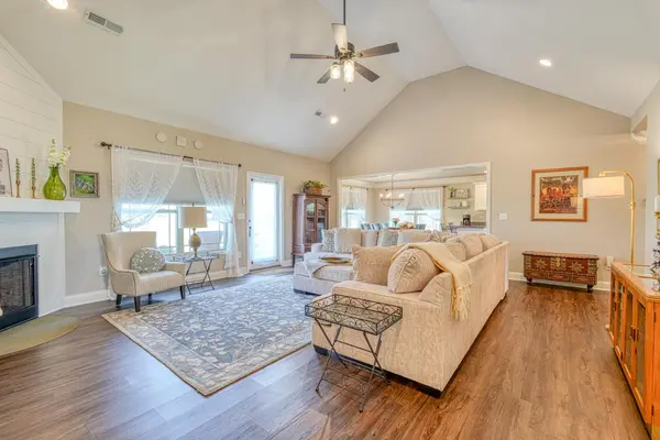 927 Love Springs RD, Cowpens, SC 29330