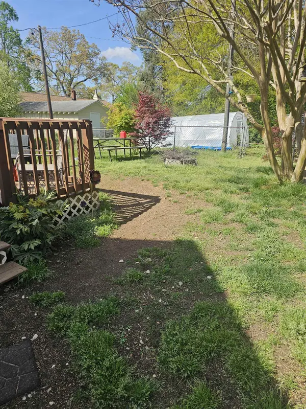 614 S Kentucky Ave, Chesnee, SC 29323