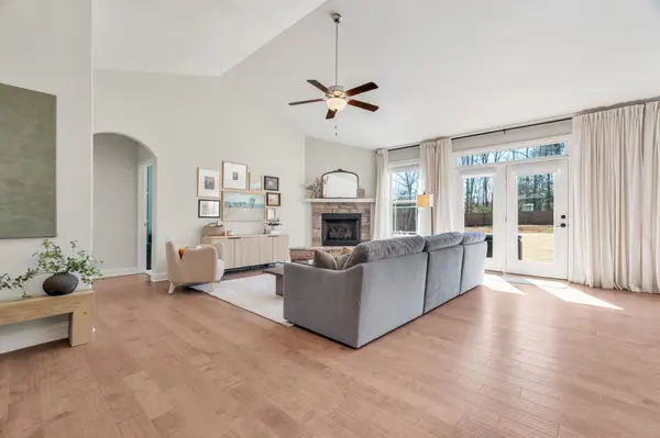 524 Turning Leaf LN, Greer, SC 29651