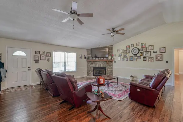 909 Rocky Ridge RD, Enoree, SC 29335