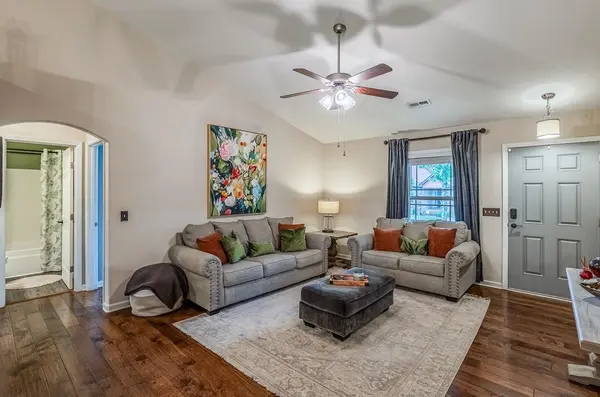 653 Chartwell DR, Greer, SC 29650
