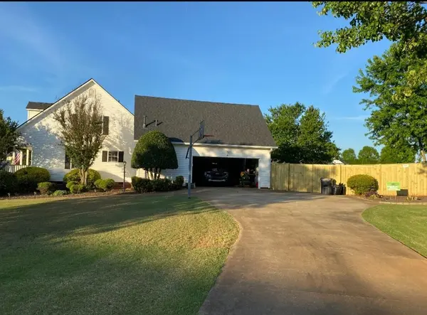 431 Carrington DR, Boiling Springs, SC 29316