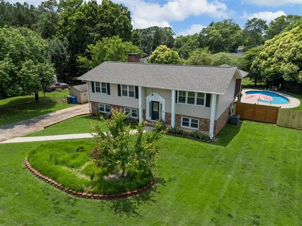 108 Wellington DR, Mauldin, SC 29662