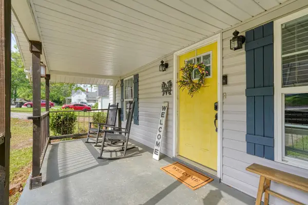17 Littlefield ST, Inman, SC 29349