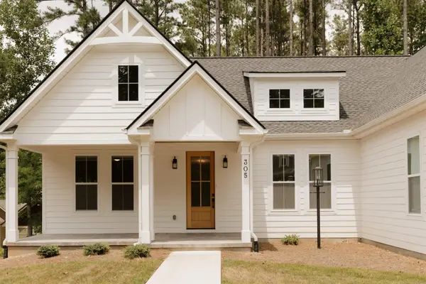 305 Meadow Tree CT, Travelers Rest, SC 29690