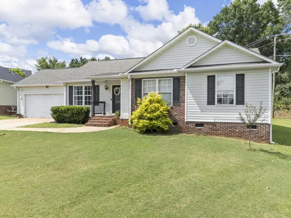 621 Shadow Dance LN,  Boiling Springs,  SC 29316