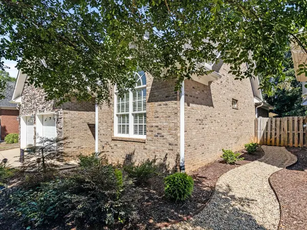216 Arbours Commons CT, Spartanburg, SC 29307-2523