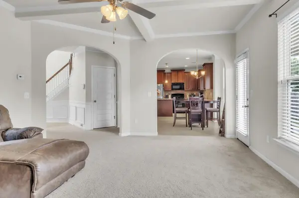 238 Heatherwood LN, Greer, SC 29615