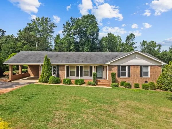 250 Brookfield Rd, Roebuck, SC 29376