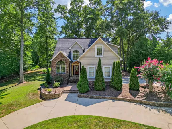 724 Three Wood LN, Woodruff, SC 29388