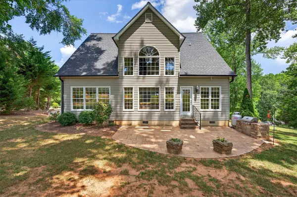 724 Three Wood LN, Woodruff, SC 29388