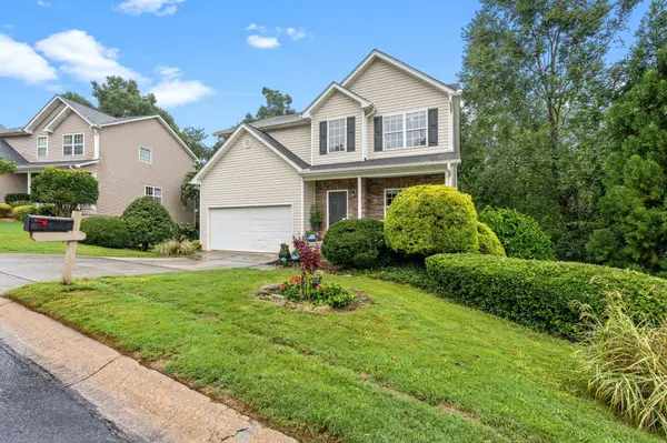 213 Marcie Rush LN, Greer, SC 29651