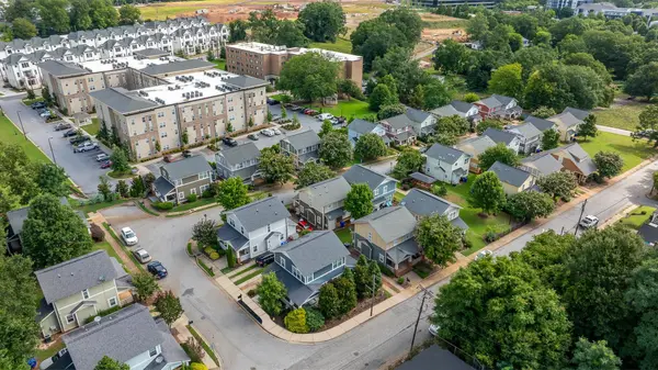 2 Seawright LN, Greenville, SC 29605