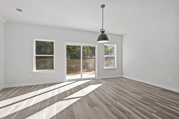 101 Daisy LN, Easley, SC 29640-2034