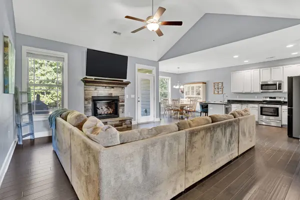 945 Garnet CIR, Chesnee, SC 29323