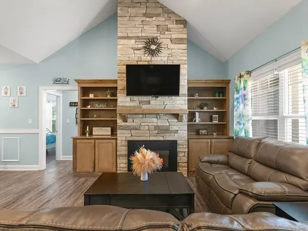 215 Cane Creek WAY, Campobello, SC 29322