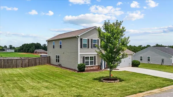 9035 Germaine CT, Boiling Springs, SC 29316