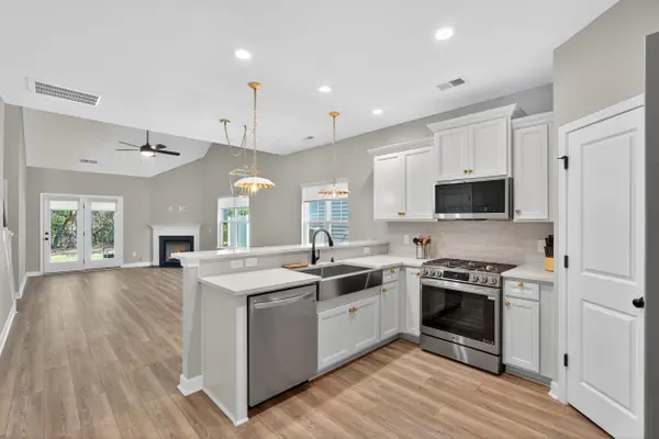 349 Nettle LN, Greenville, SC 29607