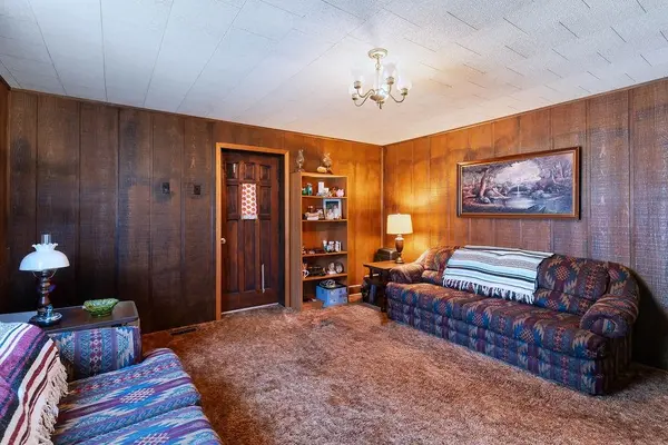 303 N Adair St, Clinton, SC 29325
