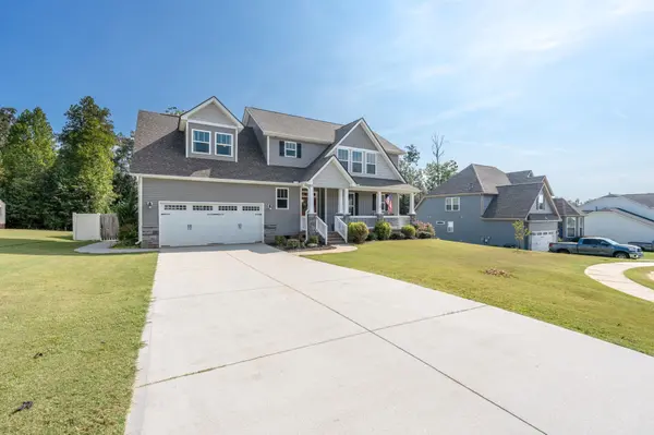 511 Turning Leaf LN, Greer, SC 29651