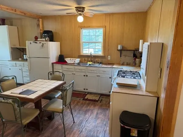 163 Hunters TRL, Whitmire, SC 29178