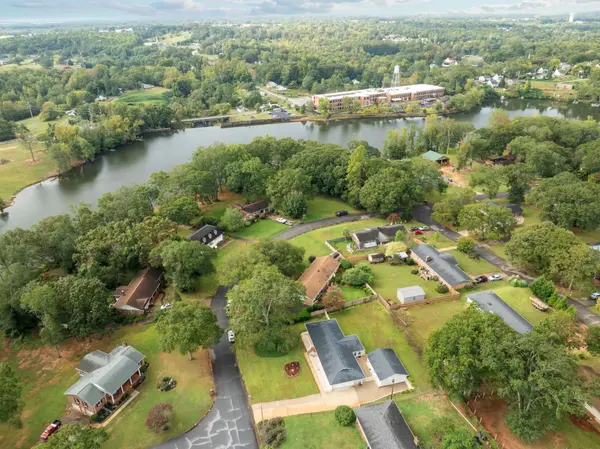 117 Lakewood CIR, Greer, SC 29651