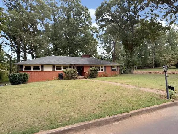 202 Forest Hill DR, Forest City, NC 28043
