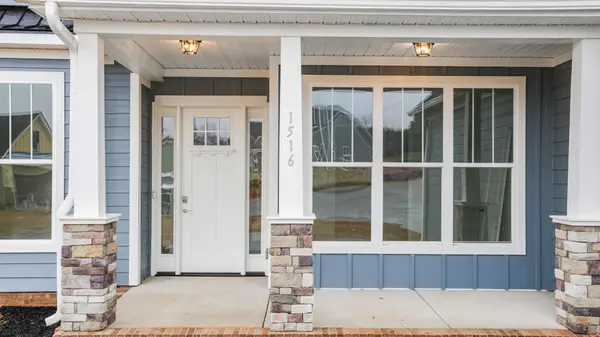 1516 Delhaven CT, Campobello, SC 29322