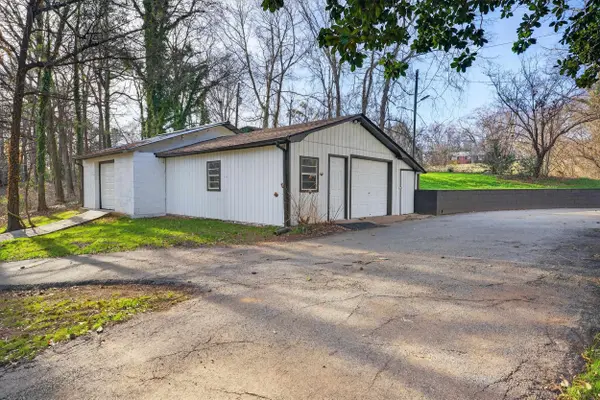 200 Tucker RD, Spartanburg, SC 29306