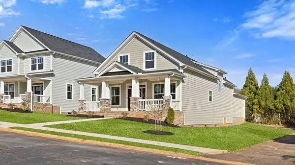 833 Sweet William RD, Spartanburg, SC 29301