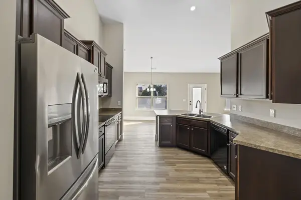 214 Golden Pond CT, Roebuck, SC 29376