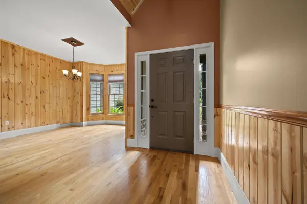 60 Bridge LN, Tryon, NC 28782