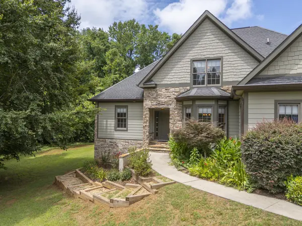 60 Bridge LN, Tryon, NC 28782