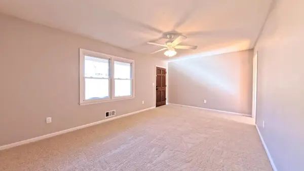 1202 Brookwood DR, Boiling Springs, SC 29316