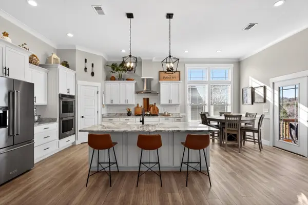 1030 Lingering Water LN, Chesnee, SC 29323