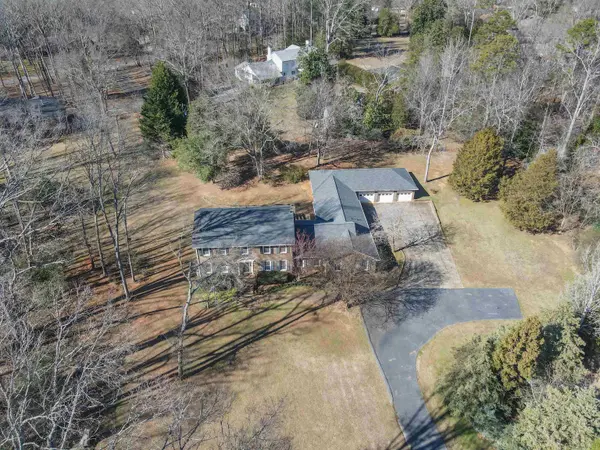 234 Dunbarton DR, Spartanburg, SC 29307-3843