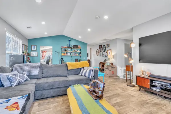 531 Country Gardens DR, Fountain Inn, SC 29644