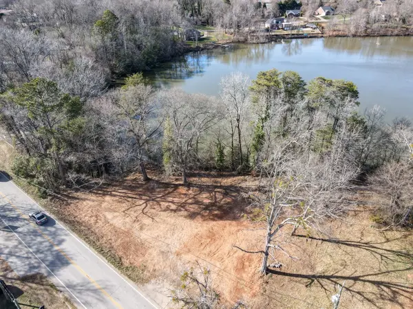 438 Berry Shoals RD, Duncan, SC 29334