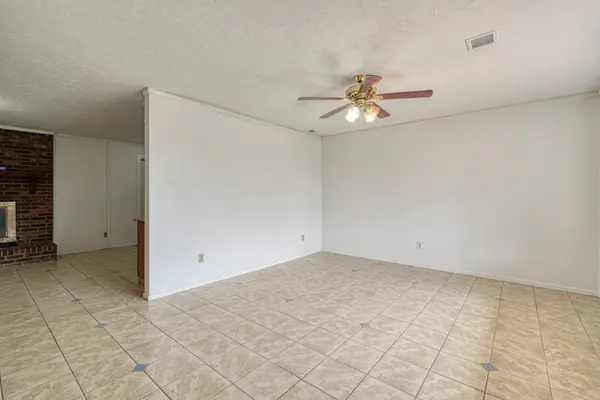 2560 W Croft CIR, Spartanburg, SC 29302