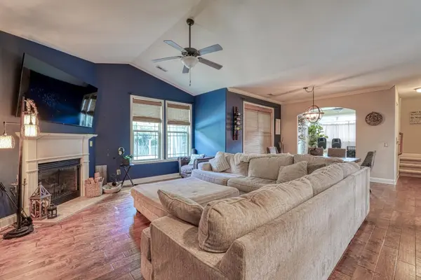 921 Benchmark DR, Wellford, SC 29385