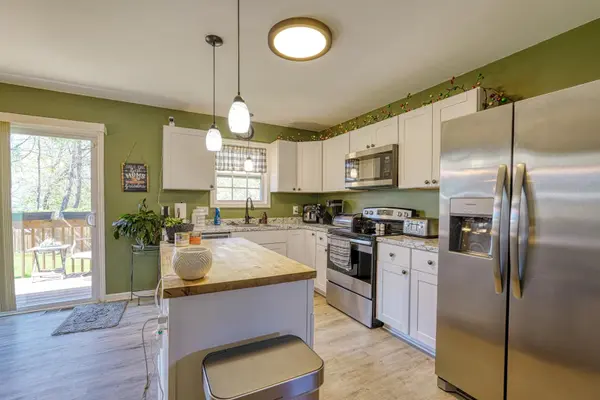 431 Gravley RD, Greer, SC 29651
