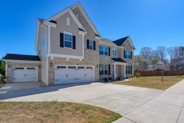 47 Caventon DR, Simpsonville, SC 29681