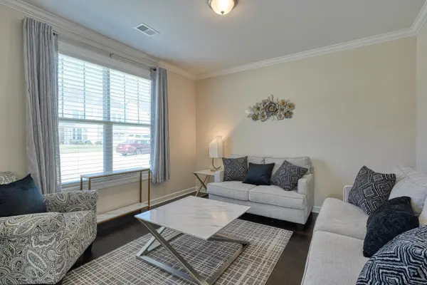 47 Caventon DR, Simpsonville, SC 29681