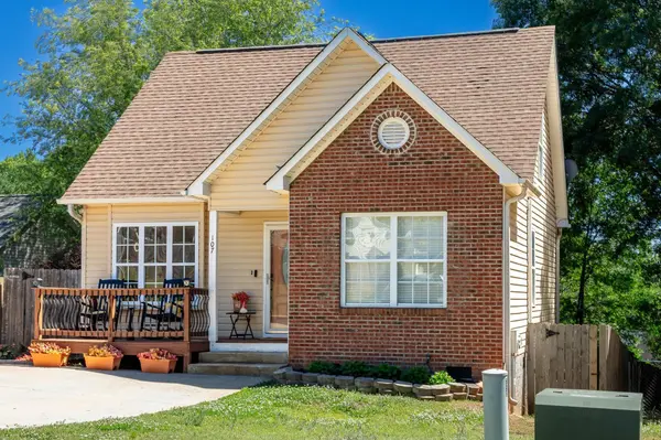 107 Shining Rock CT, Boiling Springs, SC 29316