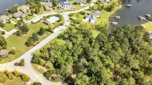 326 Watersedge DR, Cross Hill, SC 29332