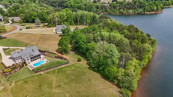 121 Shore VIS, Greer, SC 29651